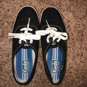 Black Keds